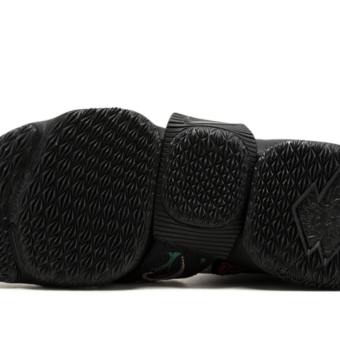 Lebron 15 Lif Stadium Goods