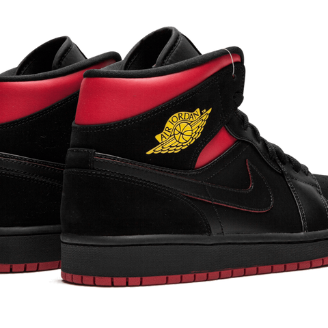 Jordan 1 mid last shot shop