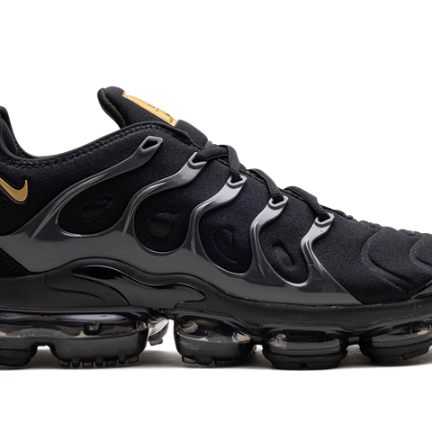 NIKE Air Vapormax Plus