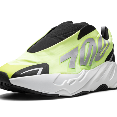 YEEZY Yeezy Boost 700 MNVN Laceless 
