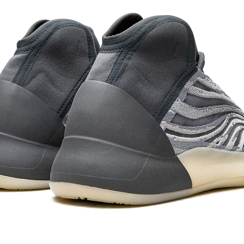YEEZY Yeezy Quantum 