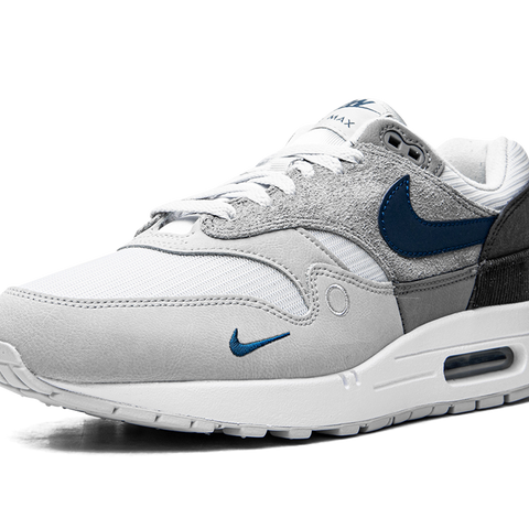 NIKE Air Max 1 