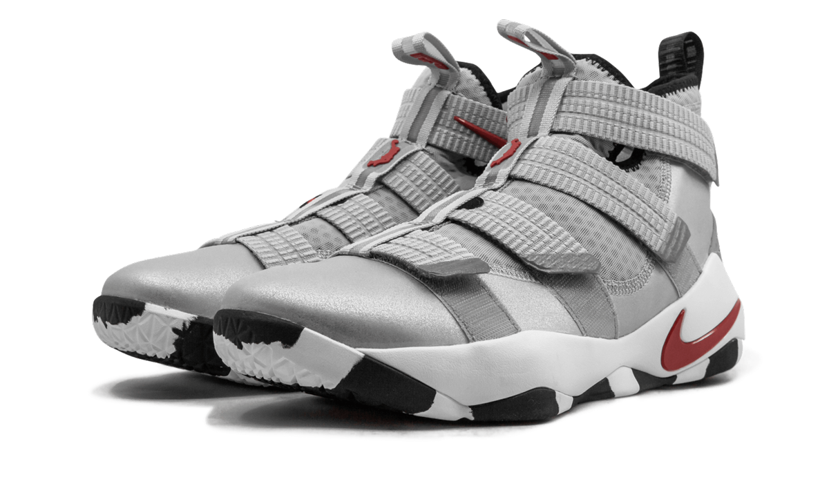 lebron soldier silver bullet