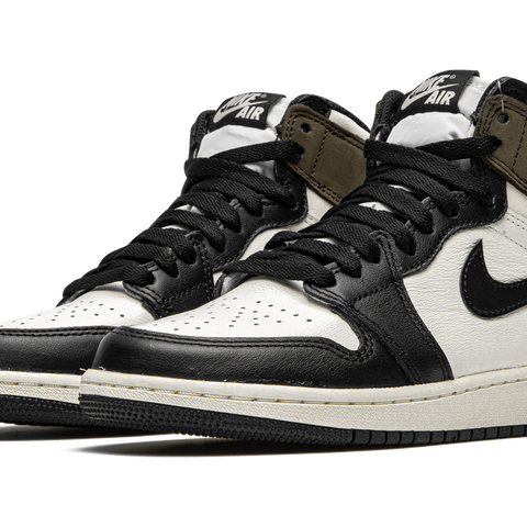 NIKE Air Jordan 1 Retro High OG \