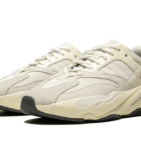 Adidas yeezy 700 bianco oro hotsell