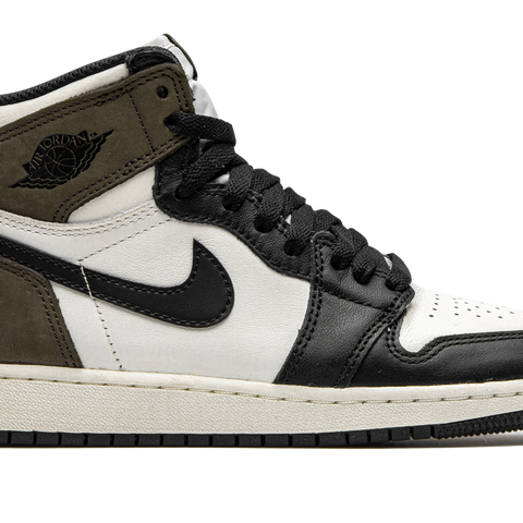 Nike Air Jordan 1 Mid Dark Mocha (Size 8.5) Jordan | Shoes | Nike Air Jordan Mid Dark Mocha Size 85  main image 4