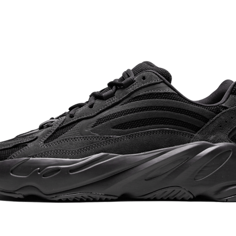 Adidas originals yeezy boost 700 v2 vanta hotsell