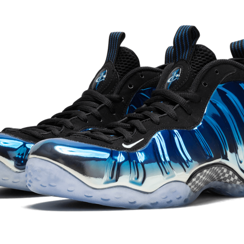 NIKE Air Foamposite One PRM  display picture 3
