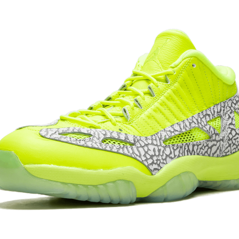 Air jordan 11 neon green hotsell