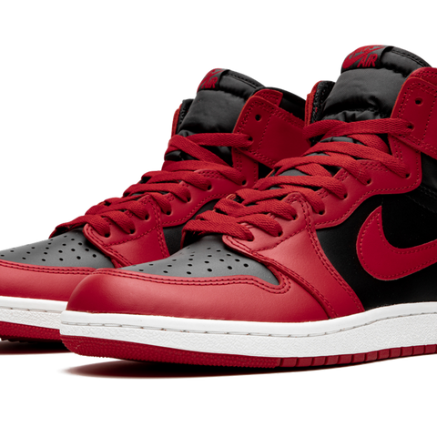 Air jordan 1 varsity red store
