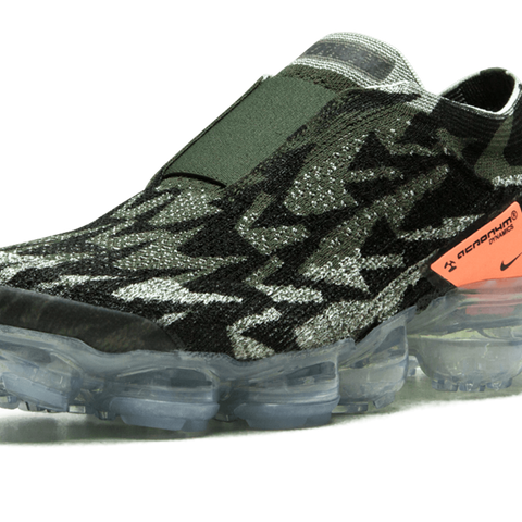 NIKE AIR VAPORMAX FK MOC 2 ACRONYM (Supremeステッカー付き) Nike Air Vapormax Moc 2 Acronym 'Light Bone & Black & Volt
