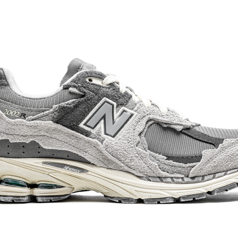 NEW BALANCE 2002R 