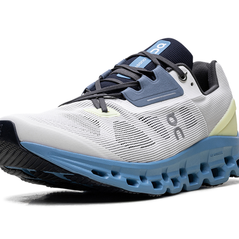 ON RUNNING Cloudstratus  display picture 3