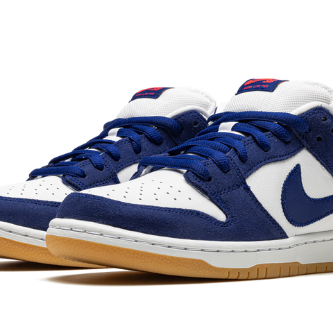 NIKE SB Dunk Low NIKE SB Dunk Low