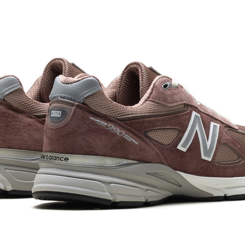 NEW BALANCE 990v4 x Kith 