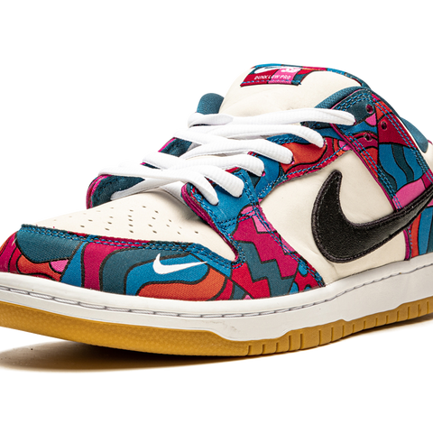 NIKE Dunk Low SB 