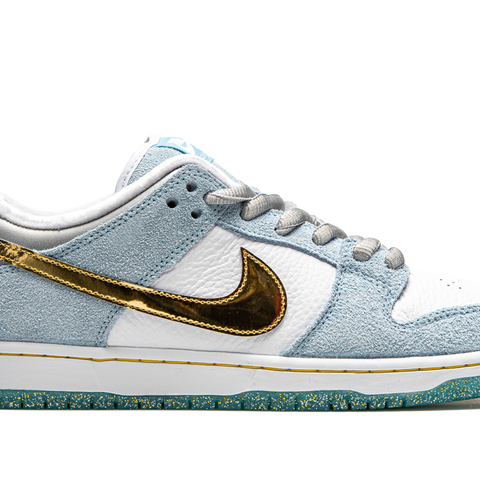 NIKE SB Dunk Low 