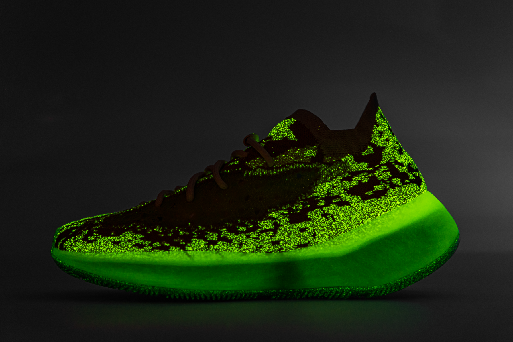 yeezy 380 hylte shirt