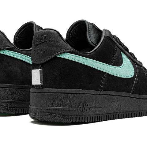 NIKE Air Force 1 Low NIKE Air Force 1 Low