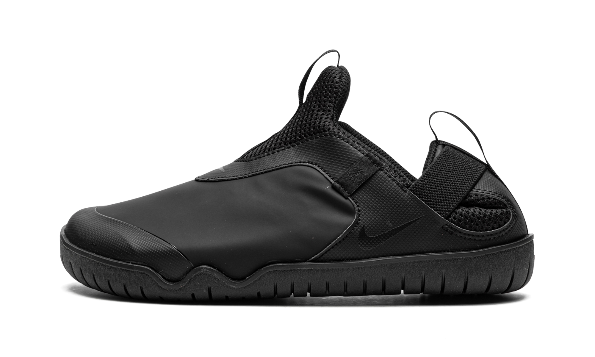 nike zoom pulse triple black