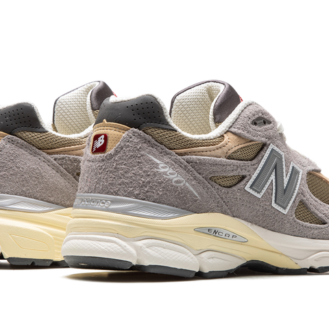 NEW BALANCE 990 V3  display picture 3