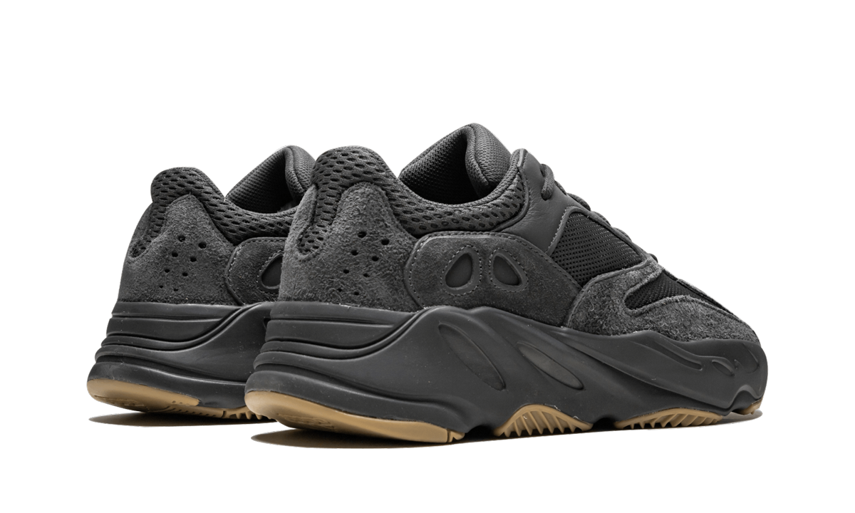 yeezy 700 womens black