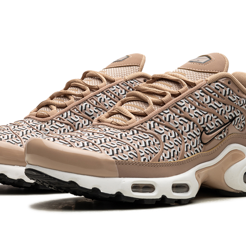 NIKE AIR MAX PLUS WMNS 