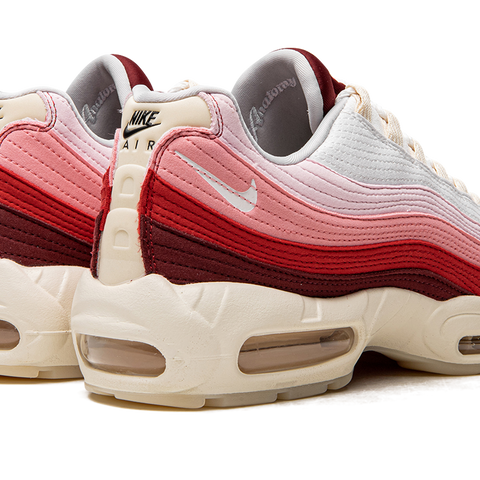 NIKE Air Max 95 QS 