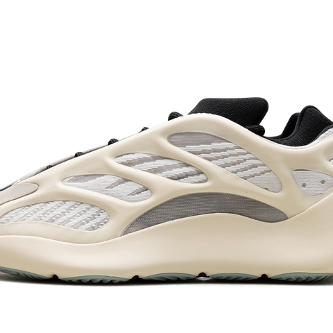 YEEZY Yeezy 700 V3