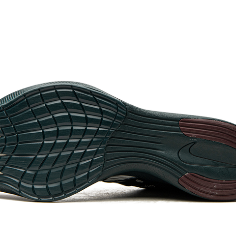 NIKE ZoomX Vaporfly 