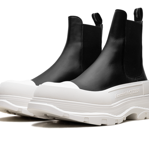 ALEXANDER MCQUEEN Boxer Dog Calf Boots 