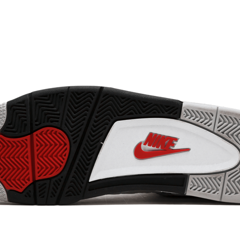 Air jordan 4 white cement 212 discount