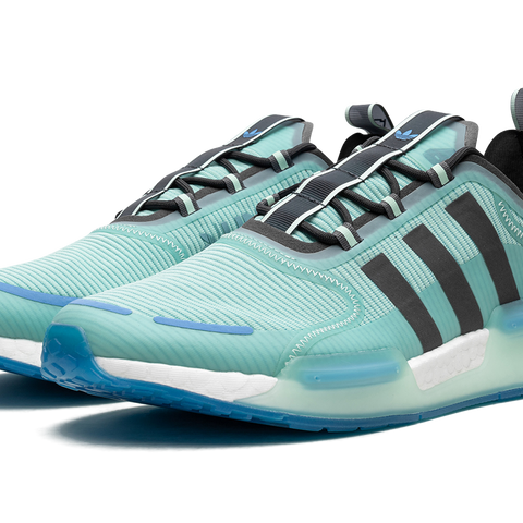 adidas gazelle silver green womens adidas Xbox NMD_V3 Mens Running Shoes (Green/Blue)