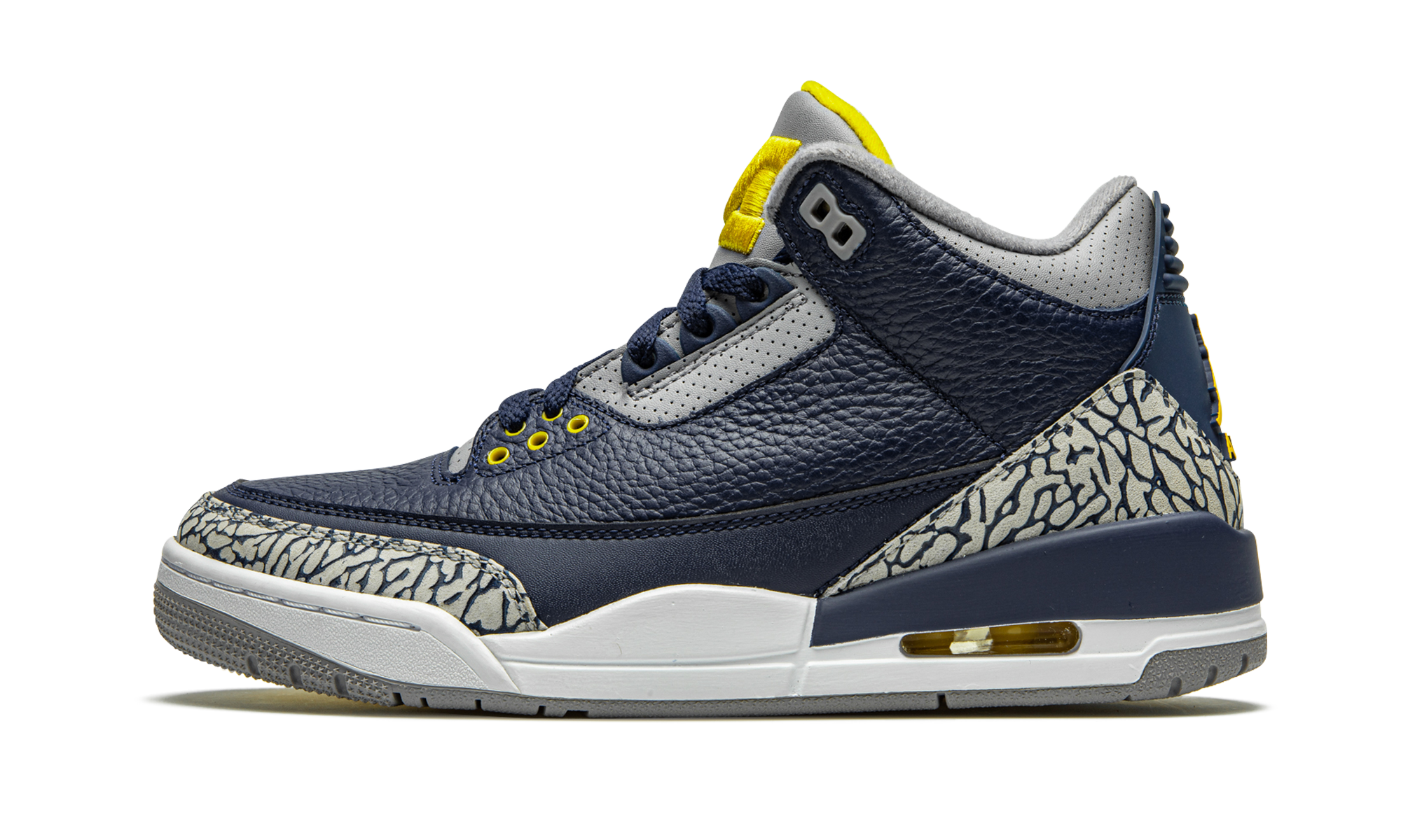 michigan jordan 3 pe