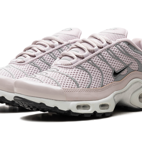 NIKE Air Max Plus WMNS 
