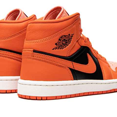 AIR JORDAN 1 MID SE WMNS