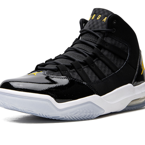 Jordan aura max sales