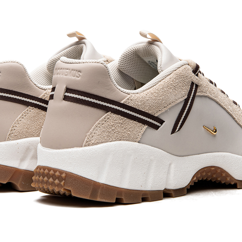Jacquemus × Nike Women's Air Humara LX DR0420-001] Womens Nike Air Humara LX 'Jacquemus Light Bone Gold