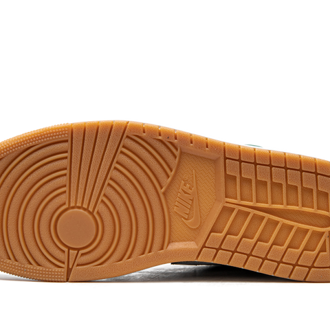 Air Jordan 1 Low SE 