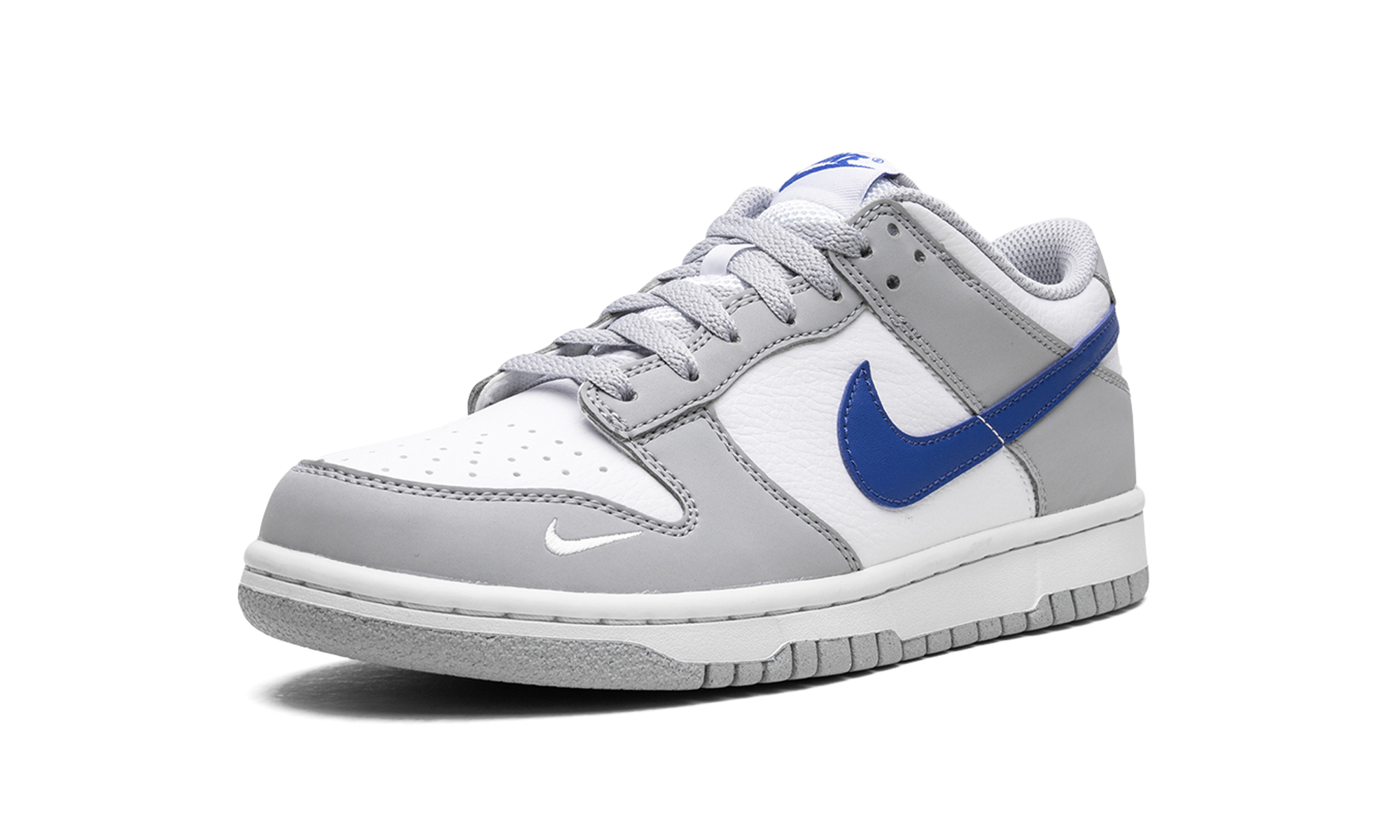 dunks stadium goods