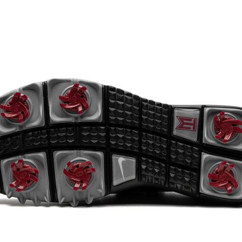 Tiger woods black golf shoes hotsell