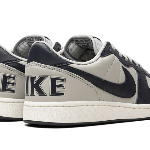 シューズ(男性用) NIKE TERMINATOR LOW GEORGETOWN Nike Terminator Low Georgetown Men's - FN6830-001 - US