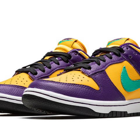 NIKE DUNK LOW WMNS 