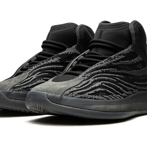 YEEZY Yeezy QNTM "Onyx" Stadium Goods YEEZY Yeezy QNTM "Onyx" Stadium Goods
