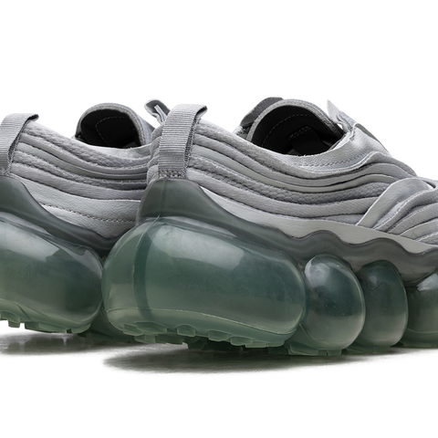 GROUNDS Jewelry Strata Sneaker 