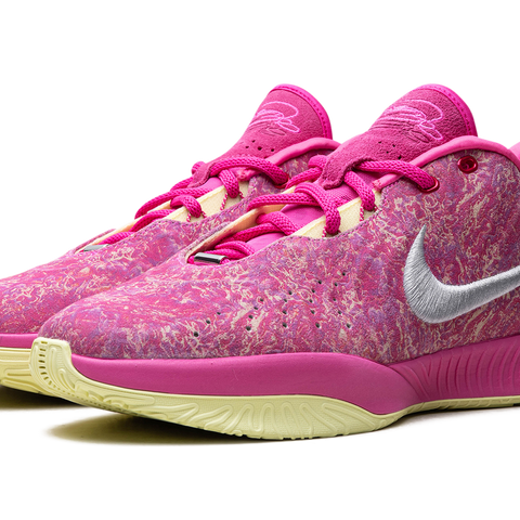 NIKE LeBron 21  display picture 1
