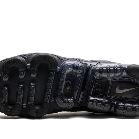 NIKE Air Vapormax Plus