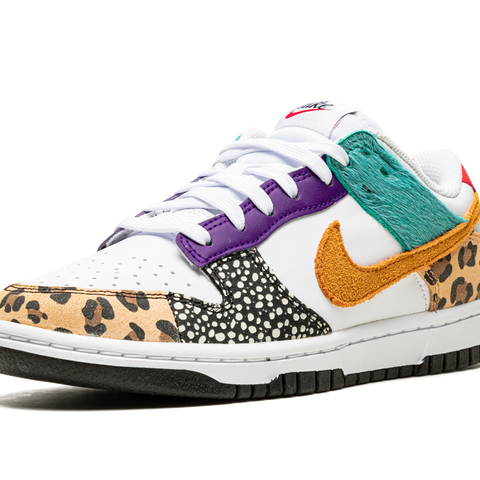 NIKE DUNK LO SE MNS WMNS
