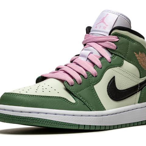 AIR JORDAN 1 MID SE WMNS Stadium Goods