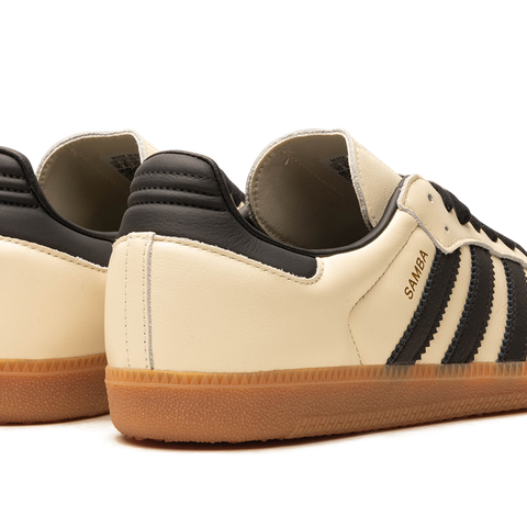 adidas Women's Originals Samba OG Shoes, Cream White Black Sand / 6.5